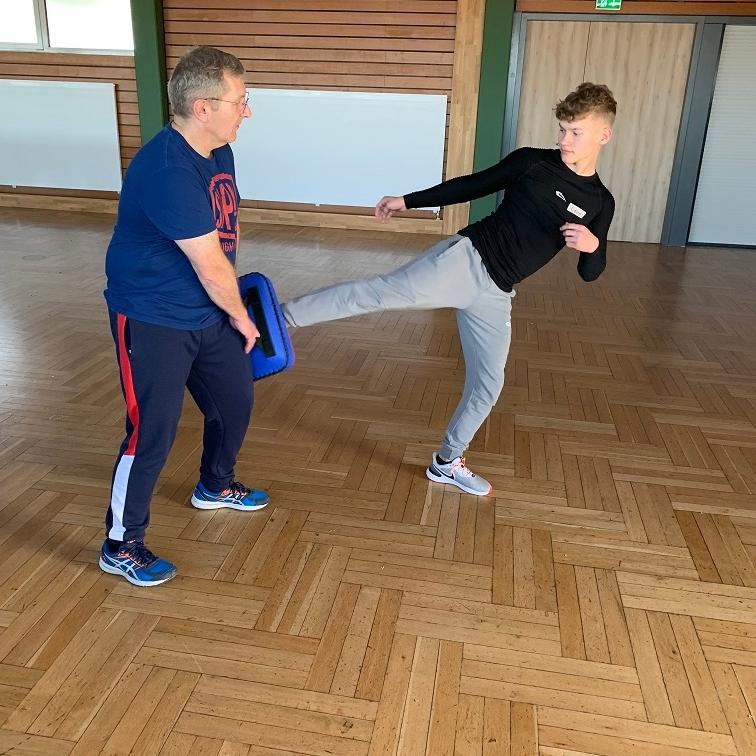 Selbstverteidigung 14