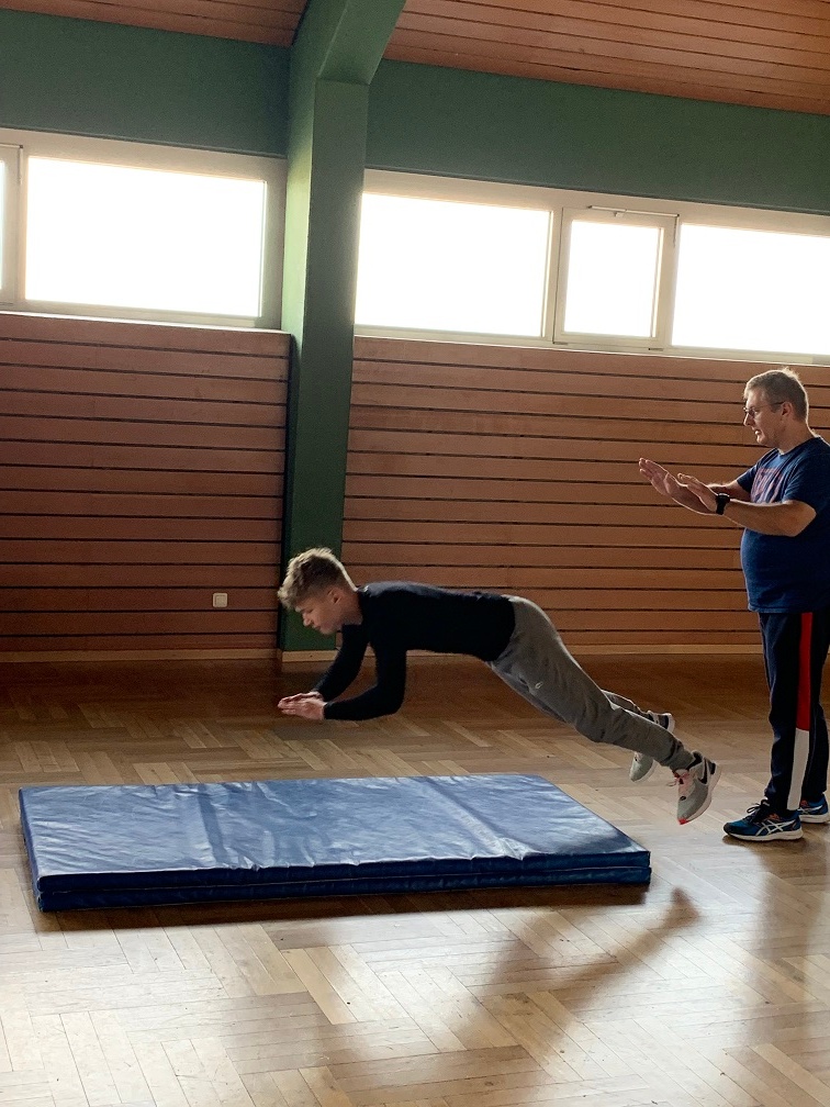 Selbstverteidigung 9